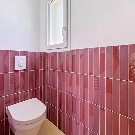 Neuve Jacuzzi - Proche - Famille & Calme Villa *