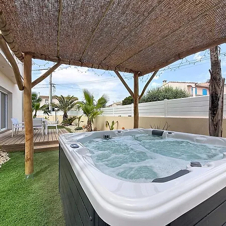 Neuve Jacuzzi - Proche - Famille & Calme Villa *
